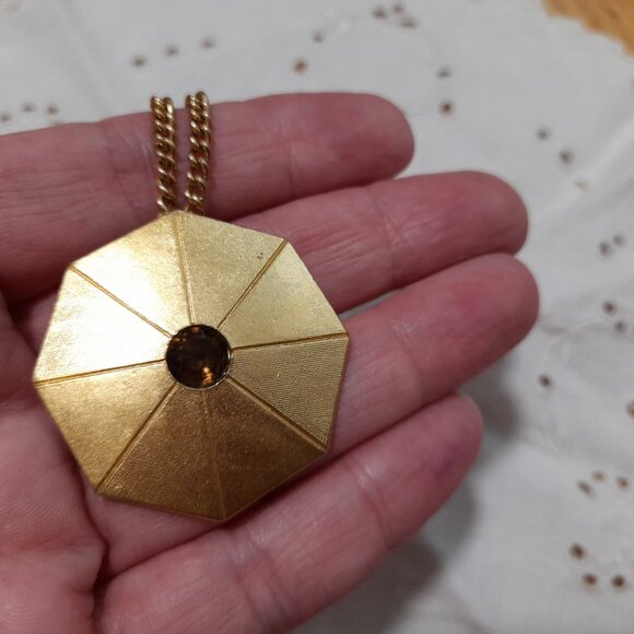 Vintage Avon Art Deco Necklace Pendant Brooch Gold Tone Octagonal Retro Jewelry - Picture 2 of 16